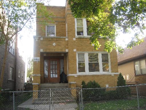 4843 W Deming Pl, Chicago, IL 60639 photo 1