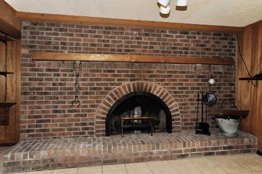 706 E Cedar Ln, Mount Prospect, IL 60056 photo 10