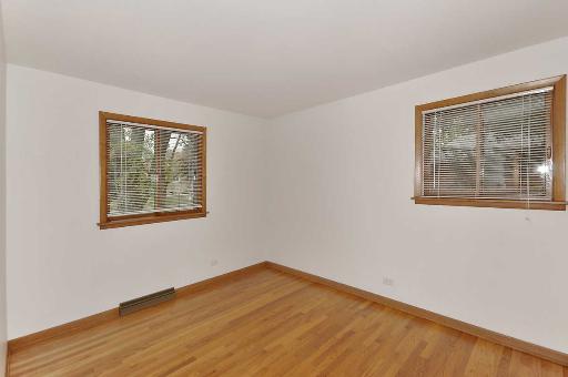 706 E Cedar Ln, Mount Prospect, IL 60056 photo 14