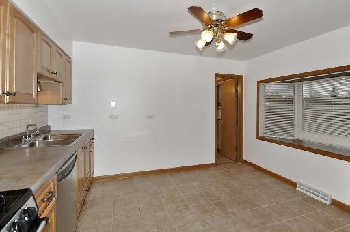 706 E Cedar Ln, Mount Prospect, IL 60056 photo 13