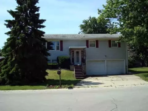 808 Pinecrest, Rantoul, IL 61866 photo 1