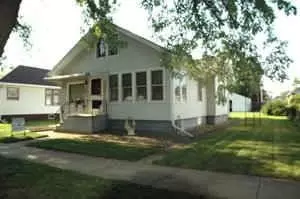 682 W Park Dr, Kankakee, IL 60901 photo 1