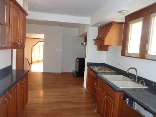 231 Addison Rd, Riverside, IL 60546 photo 4