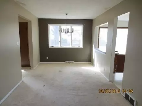 817 Normal Rd, Dekalb, IL 60115 photo 3