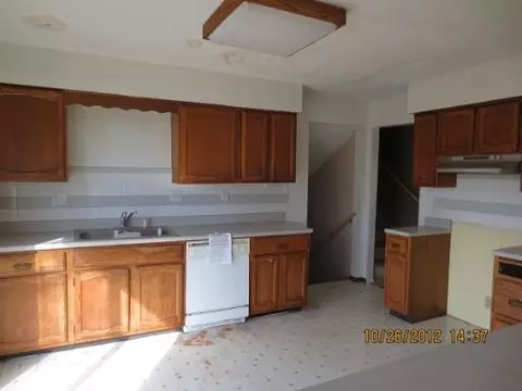 817 Normal Rd, Dekalb, IL 60115 photo 4