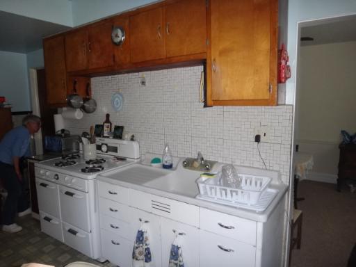 3217 S Wesley Ave, Berwyn, IL 60402 photo 5