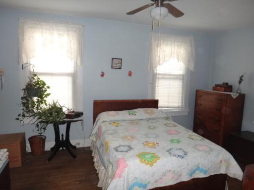 3217 S Wesley Ave, Berwyn, IL 60402 photo 9
