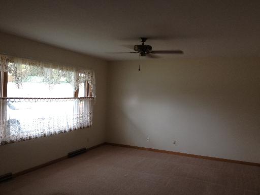 525 Elden Dr, Cary, IL 60013 photo 2