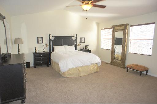 3146 Anton Dr, Aurora, IL 60504 photo 9