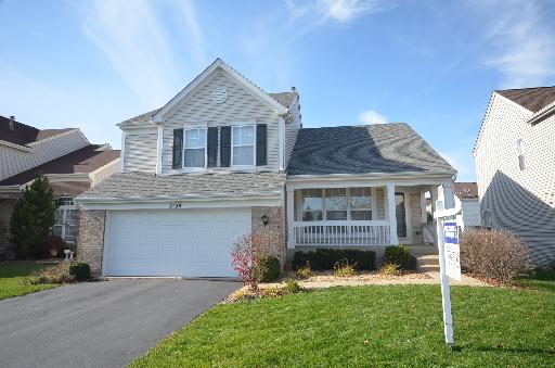2139 Periwinkle Ln, Naperville, IL 60540 photo 1