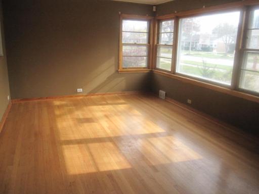 5820 Huron St, Berkeley, IL 60163 photo 2