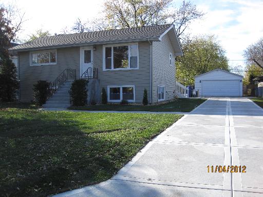 7638 Beloit Ave, Bridgeview, IL 60455 photo 1