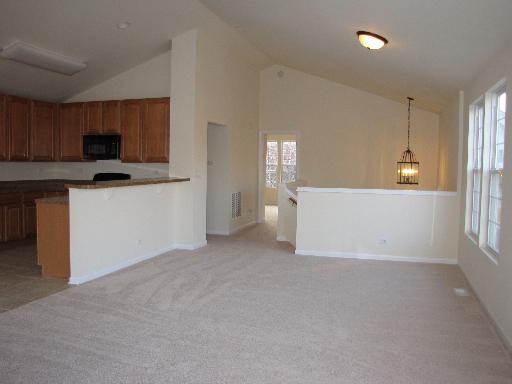 2457 Emily Ln, Elgin, IL 60124 photo 3