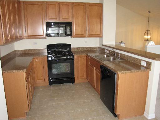 2457 Emily Ln, Elgin, IL 60124 photo 7
