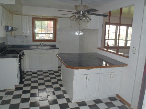 7724 S Central Ave, Burbank, IL 60459 photo 3