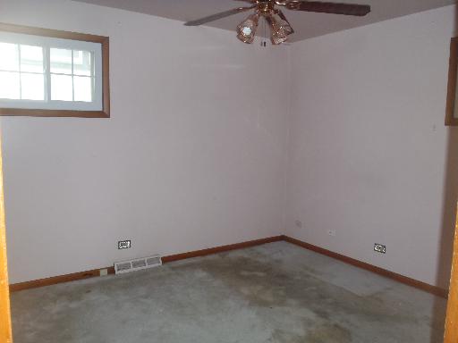 7724 S Central Ave, Burbank, IL 60459 photo 6