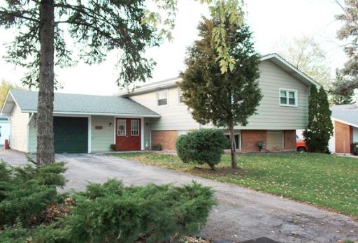 1930 Ashley Rd, Hoffman Estates, IL 60169 photo 1