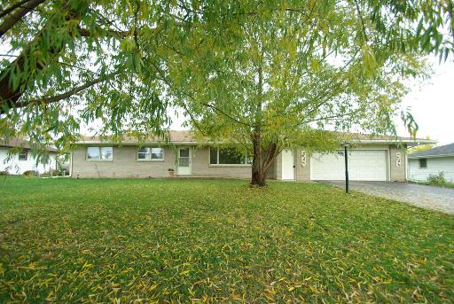 2133 Havaview Dr, Rockford, IL 61101 photo 1