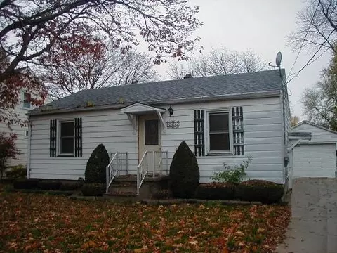 1806 Prospect Ave, Peru, IL 61354 photo 1