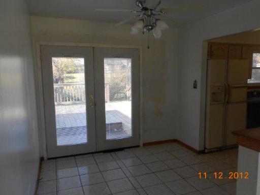 556 Willow Rd, Matteson, IL 60443 photo 4