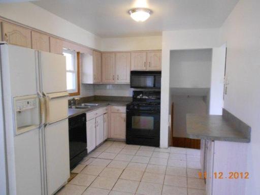 556 Willow Rd, Matteson, IL 60443 photo 5