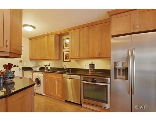 1 E Schiller St #7b, Chicago, IL 60610 photo 6