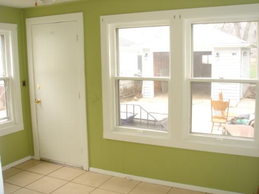 1016 Cedar Ave, Elgin, IL 60120 photo 5