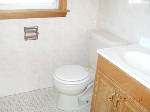 1430 N Hillside Ave, Berkeley, IL 60163 photo 5