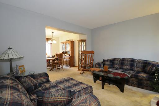 3085 Azure Cv, Aurora, IL 60503 photo 2