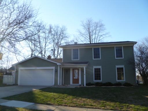 4290 Eisenhower Cir, Schaumburg, IL 60195 photo 1