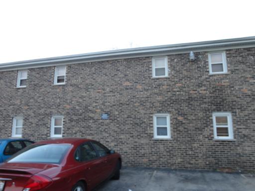 75 Willard Ave #10, Elgin, IL 60120 photo 2