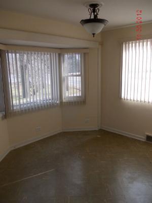 25760 Rollins Rd, Ingleside, IL 60041 photo 8