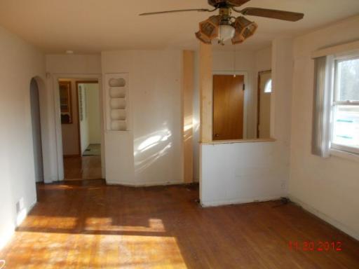 25760 Rollins Rd, Ingleside, IL 60041 photo 2