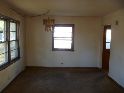 411 Elm St, Elgin, IL 60123 photo 3