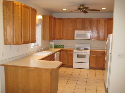 128 E Pine Ave, Bensenville, IL 60106 photo 4