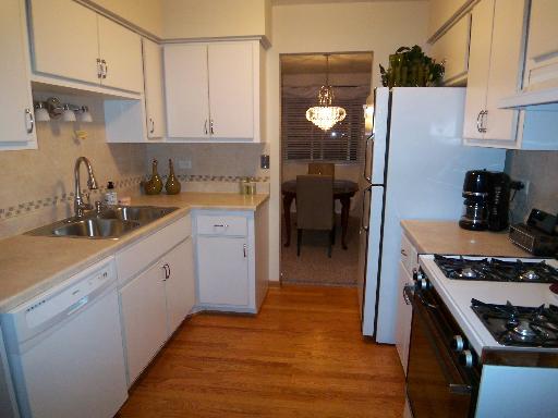 1248 Folkstone Ct, Wheaton, IL 60189 photo 8