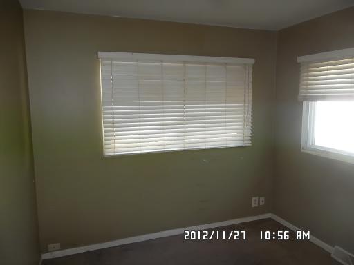52 Circle Dr E, Montgomery, IL 60538 photo 8