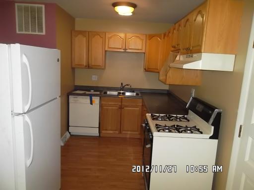 52 Circle Dr E, Montgomery, IL 60538 photo 6