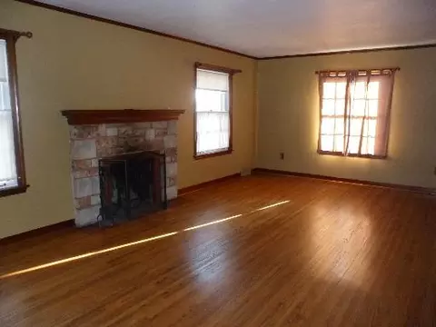 558 12th St, Lockport, IL 60441 photo 3
