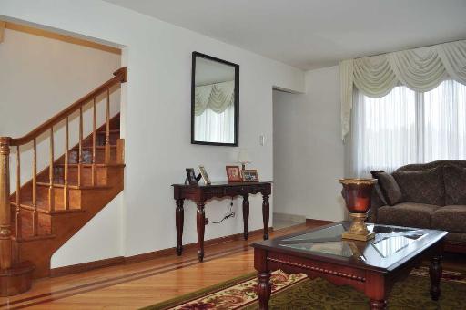 1008 W Sable Dr, Addison, IL 60101 photo 2