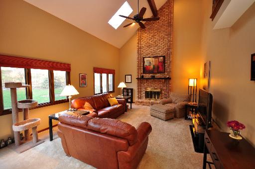 1345 E Gartner Rd, Naperville, IL 60540 photo 3