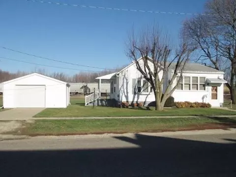 634 Elm St, Ladd, IL 61329 photo 1