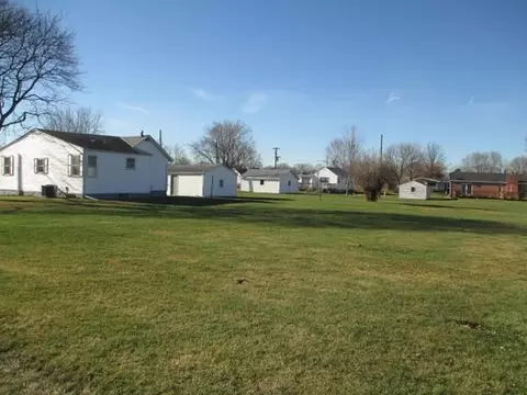 634 Elm St, Ladd, IL 61329 photo 2
