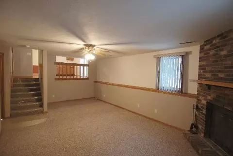 9662 Applegate Dr, Roscoe, IL 61073 photo 6