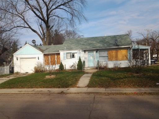 722 Dixon Ave, Elgin, IL 60120 photo 1