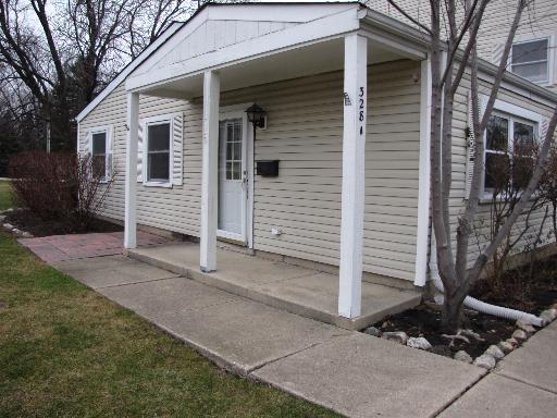 328 Marcia Ct #A, Bartlett, IL 60103 photo 2