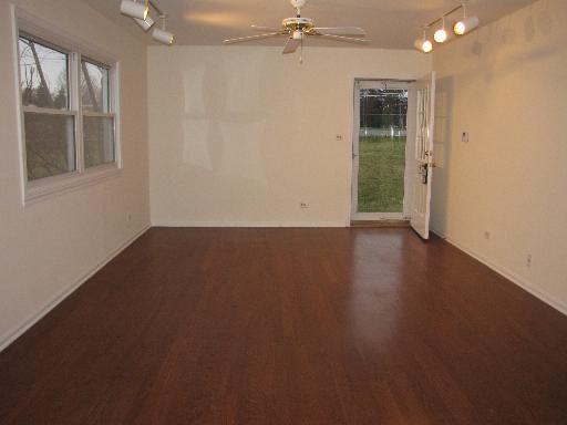 328 Marcia Ct #A, Bartlett, IL 60103 photo 4
