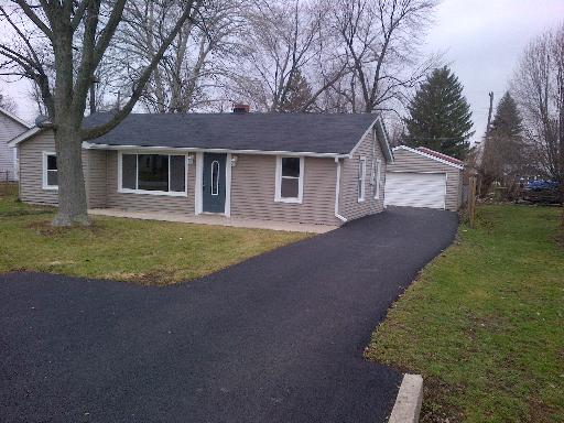 817 S Sumner Ave, Aurora, IL 60505 photo 1