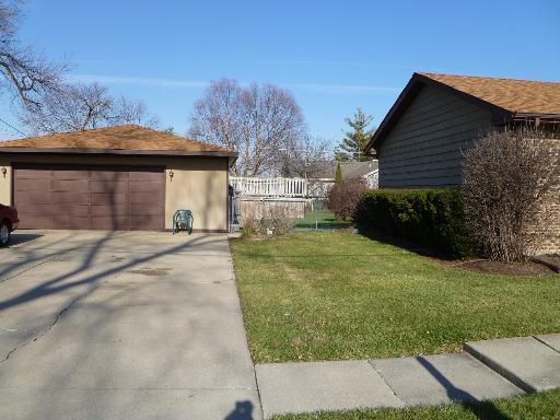 Undisclosed, Addison, IL 60101 photo 3