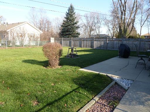 Undisclosed, Addison, IL 60101 photo 6